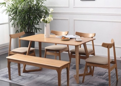 Cửa hàng bán bàn ăn gỗ MDF tại Dĩ An