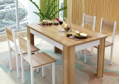 Cửa hàng bán bàn ăn gỗ MDF tại Thuận An